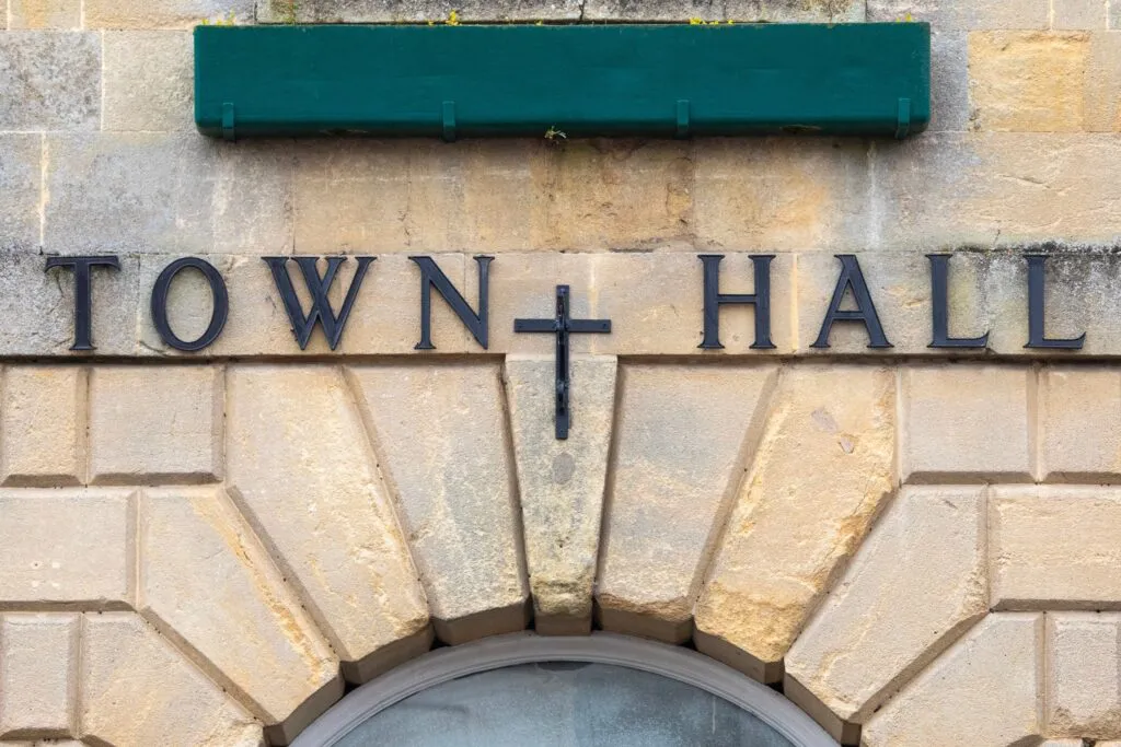 UK told to strengthen council corruption safeguards