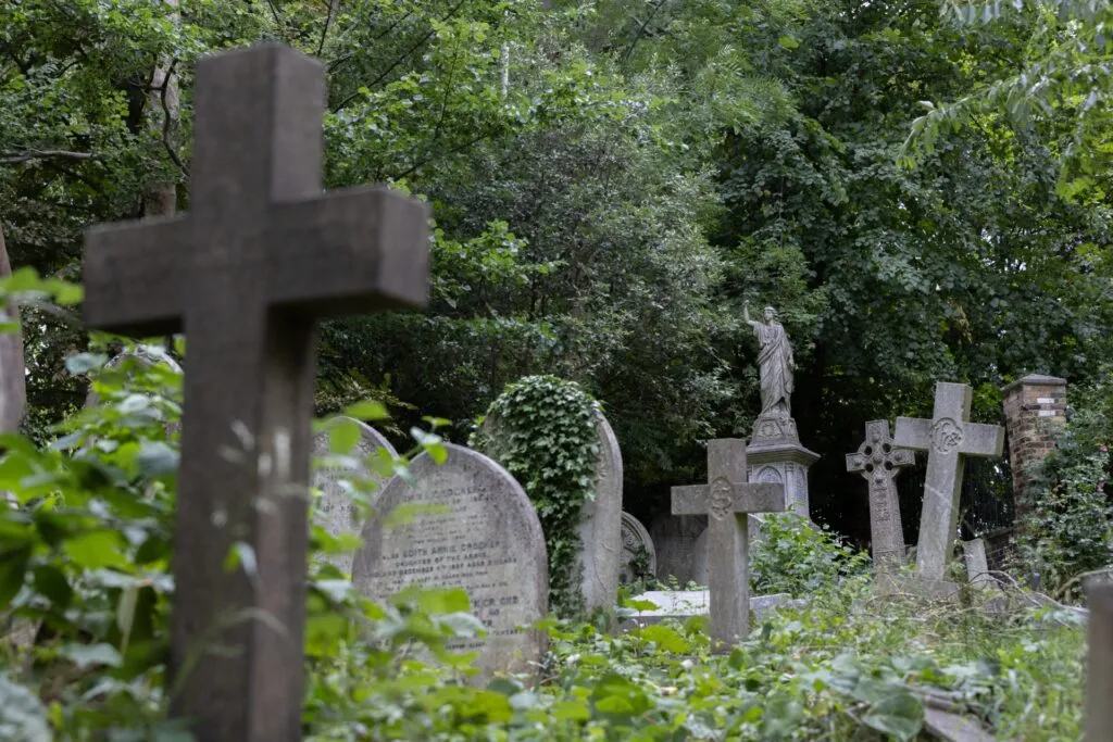 LGR ‘stopped resident burying father’