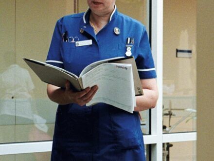 International leaders produce 10-point plan for supporting older nurses - Vimarsana News