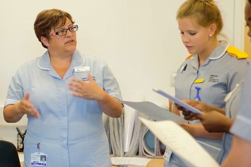 Collaborative Learning in Practice videos to prepare students and